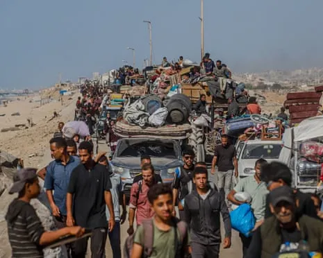 Israeli Forces Attempt to Force Civilians Away of Gaza's Urban Center as Ground Offensive Persists