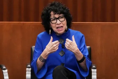 Supreme Court Justice Raises Concerns Over Whether Americans Grasp the Distinction Between Leaders and Kings